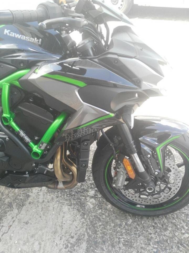 Nos motos  Kawasakl Martinique