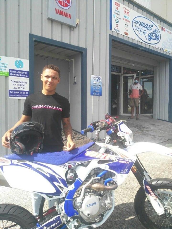 Nos motos  BHR racing 250 R Martinique