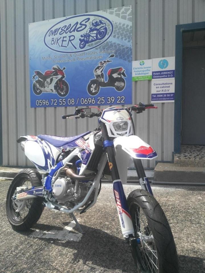Nos motos  BHR racing 250 R Martinique