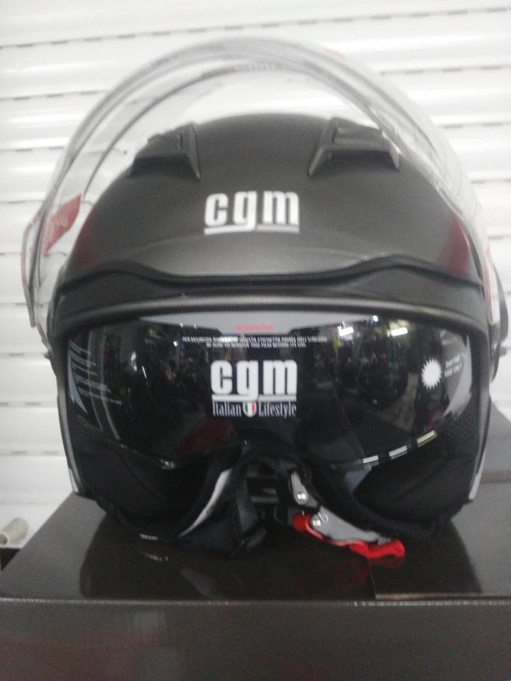 Nos accessoires casque CGM motos ou scooters Martinique