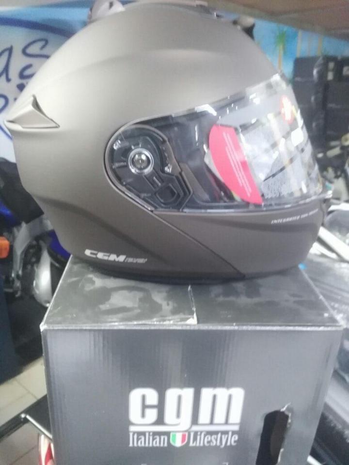 Nos accessoires casque CGM motos ou scooters Martinique