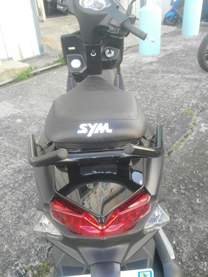 Nos scooters SYM de derrière Martinique
