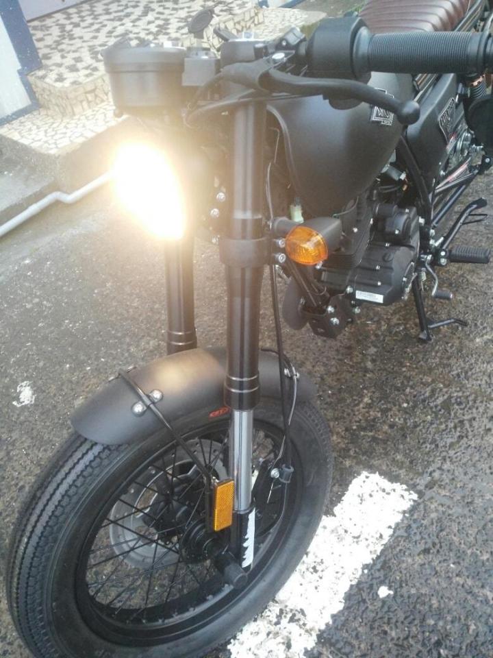 Nos motos  CAFE RACER Martinique