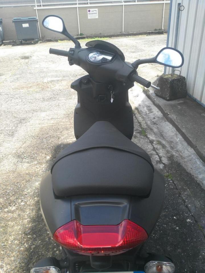 Nos scooters de derrière Martinique